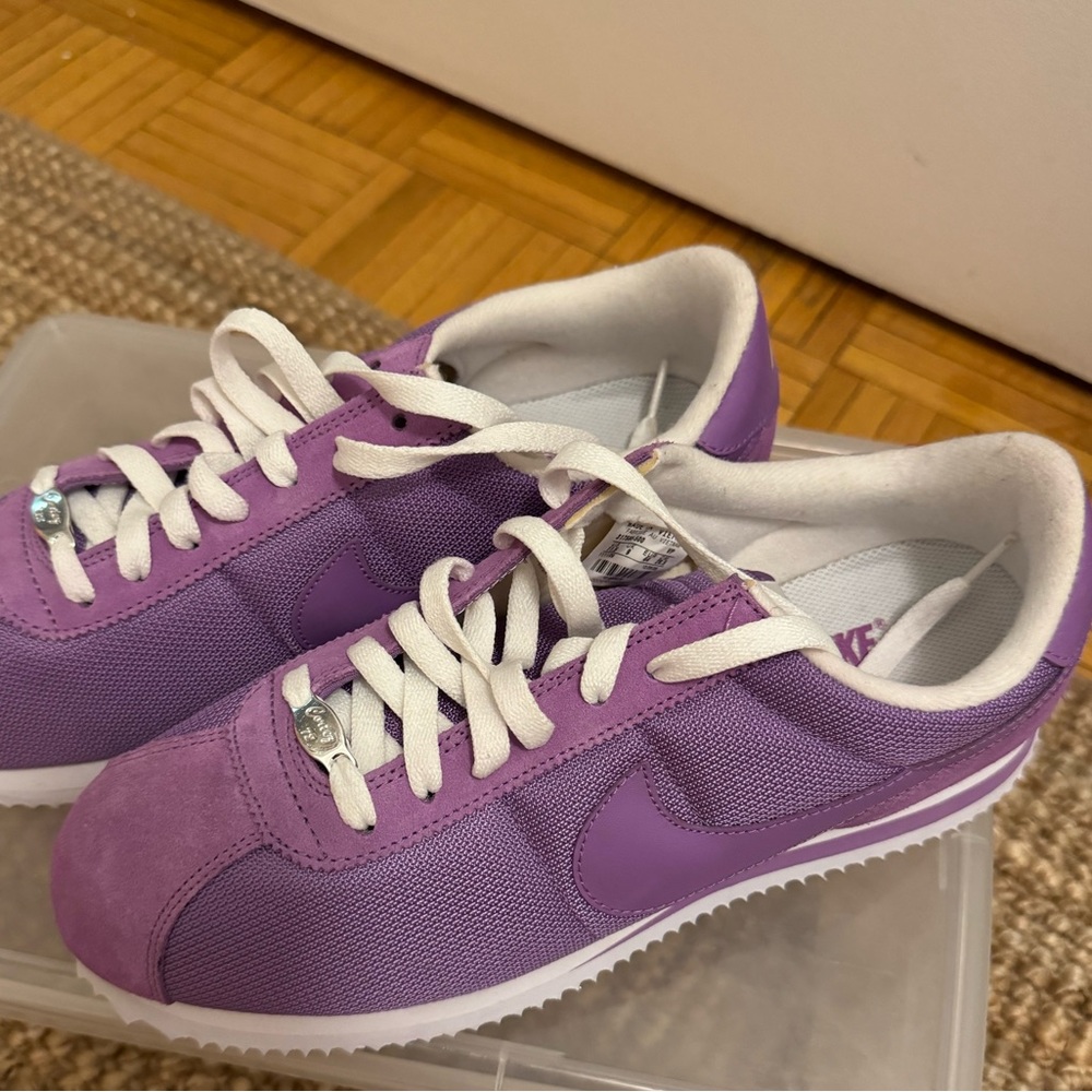 Nike womens